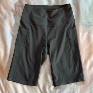 Uniqlo pocket biker shorts